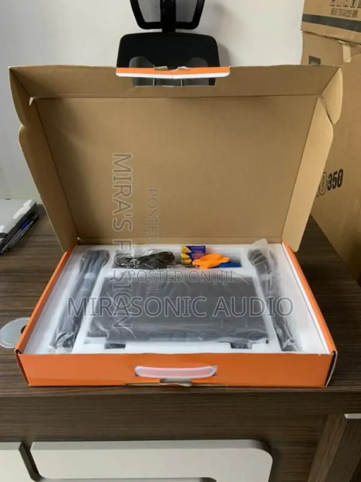 JBL VM100 Wireless Microphone System