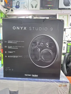 Onyx Studio 9 Speaker