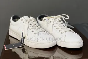 Tommy Hilfiger Essential Sneakers