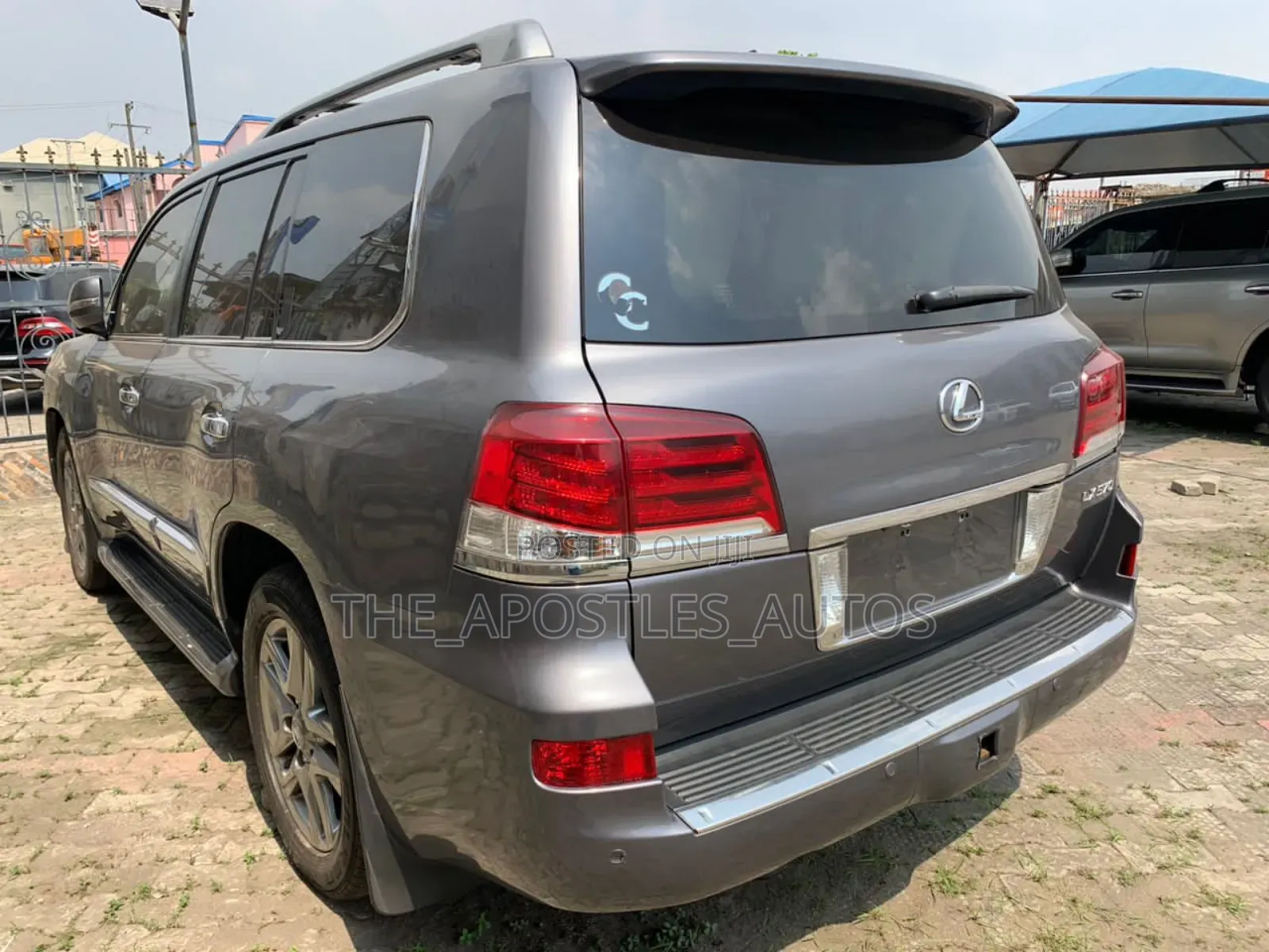 Lexus LX 570 AWD 2014 Gray