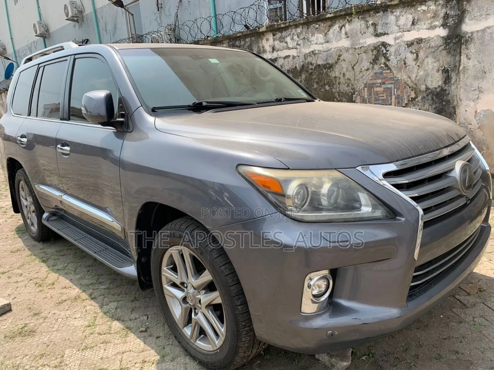 Lexus LX 570 AWD 2014 Gray