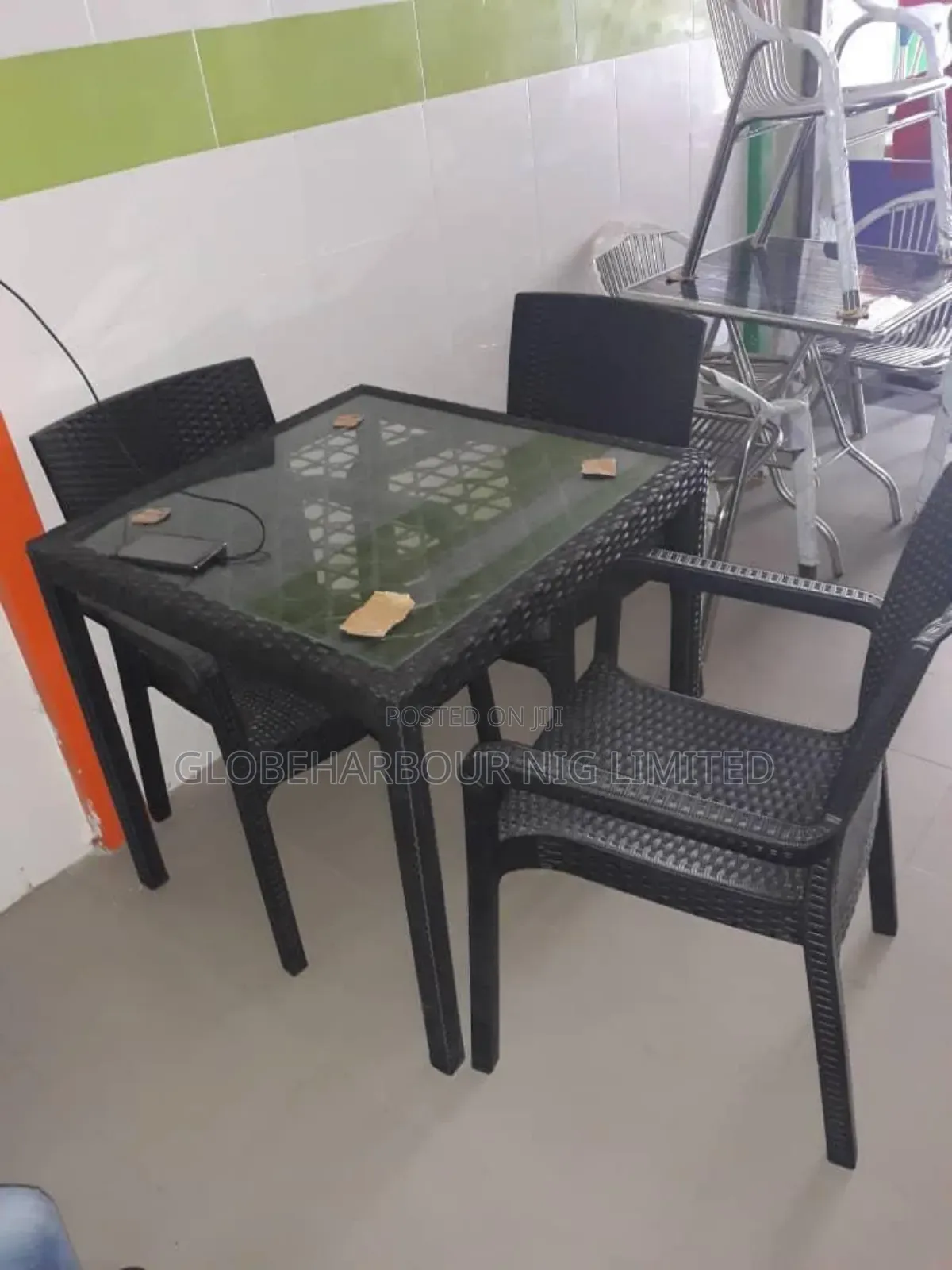 Net Reception Chair and Table