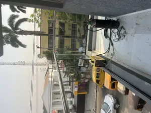 Glass Railings Braced With Stainless Pipe
