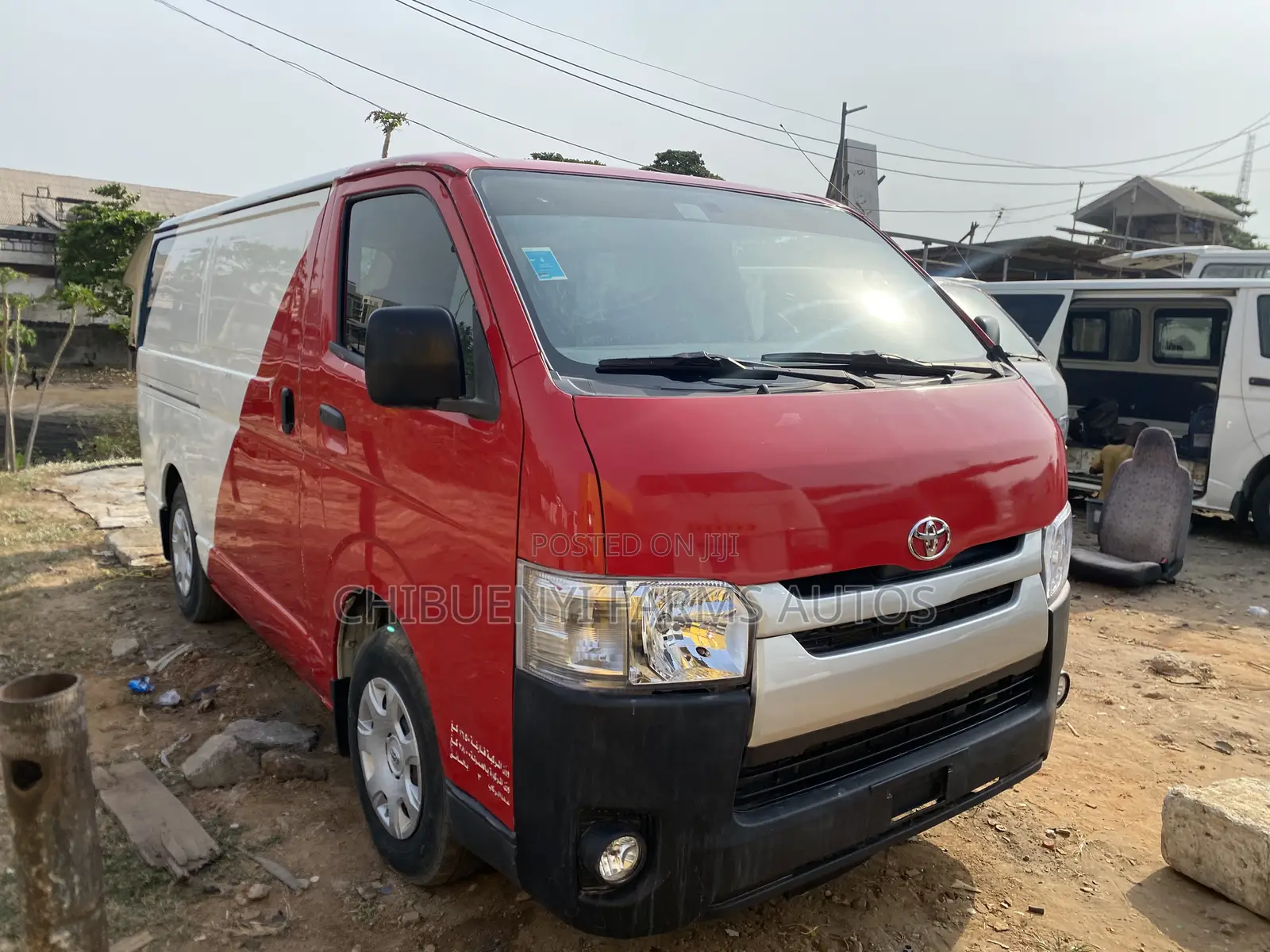 Toyota HiAce 2013