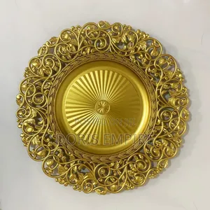 Qaulity Gold Charger Plate Available