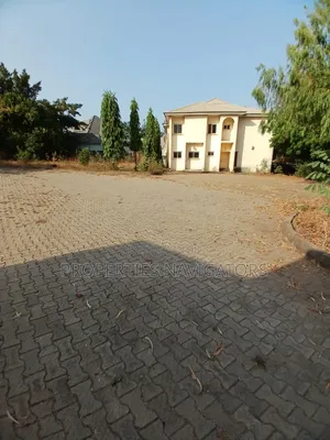 10bdrm Duplex in Asokoro for sale