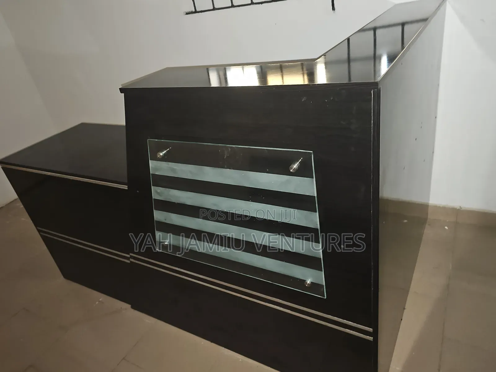 Receptionist Table