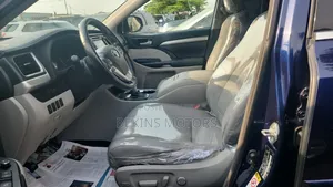 Toyota Highlander 2015 Blue