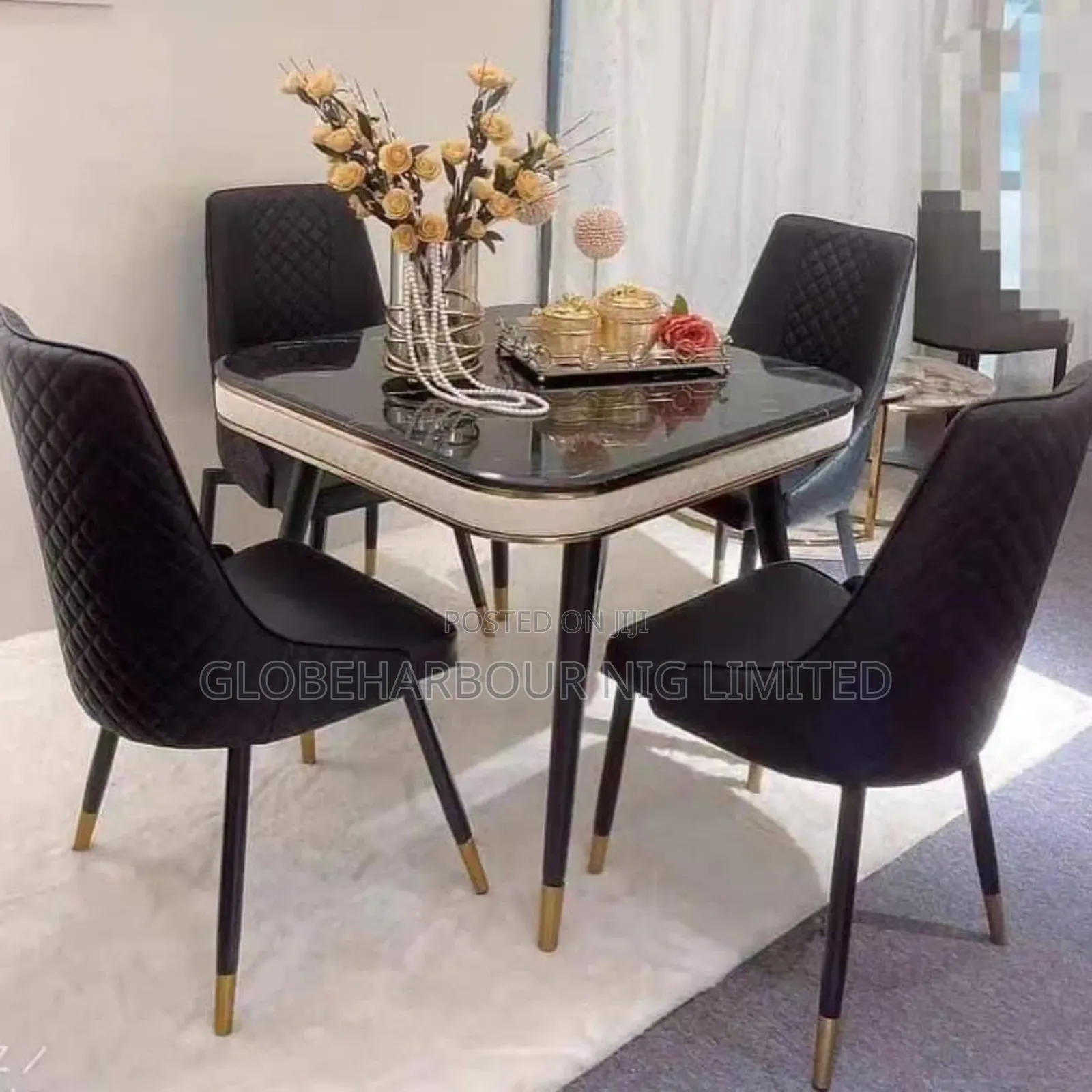 Royal Dinning Set