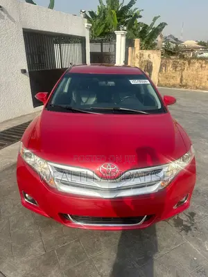 Photo - Toyota Venza 2014 Red