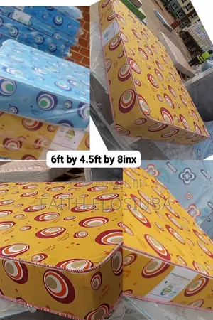 Mouka Comfy 4.5 by 6 by 8inches Family Size Mattress