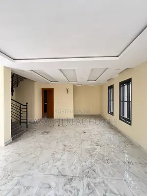 4bdrm Duplex in Jakande for rent