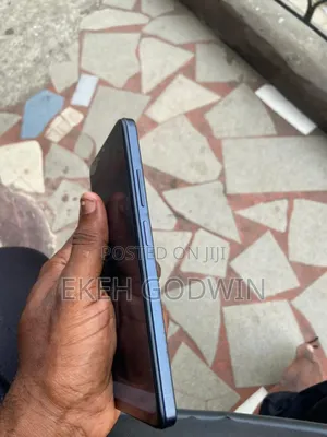 Photo - Itel A70 128 GB Gray