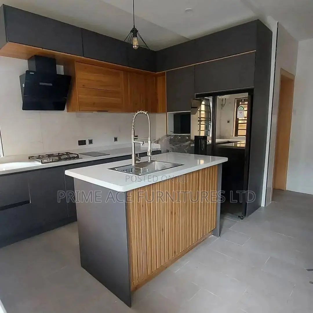 Prime Luxurious Kitchen