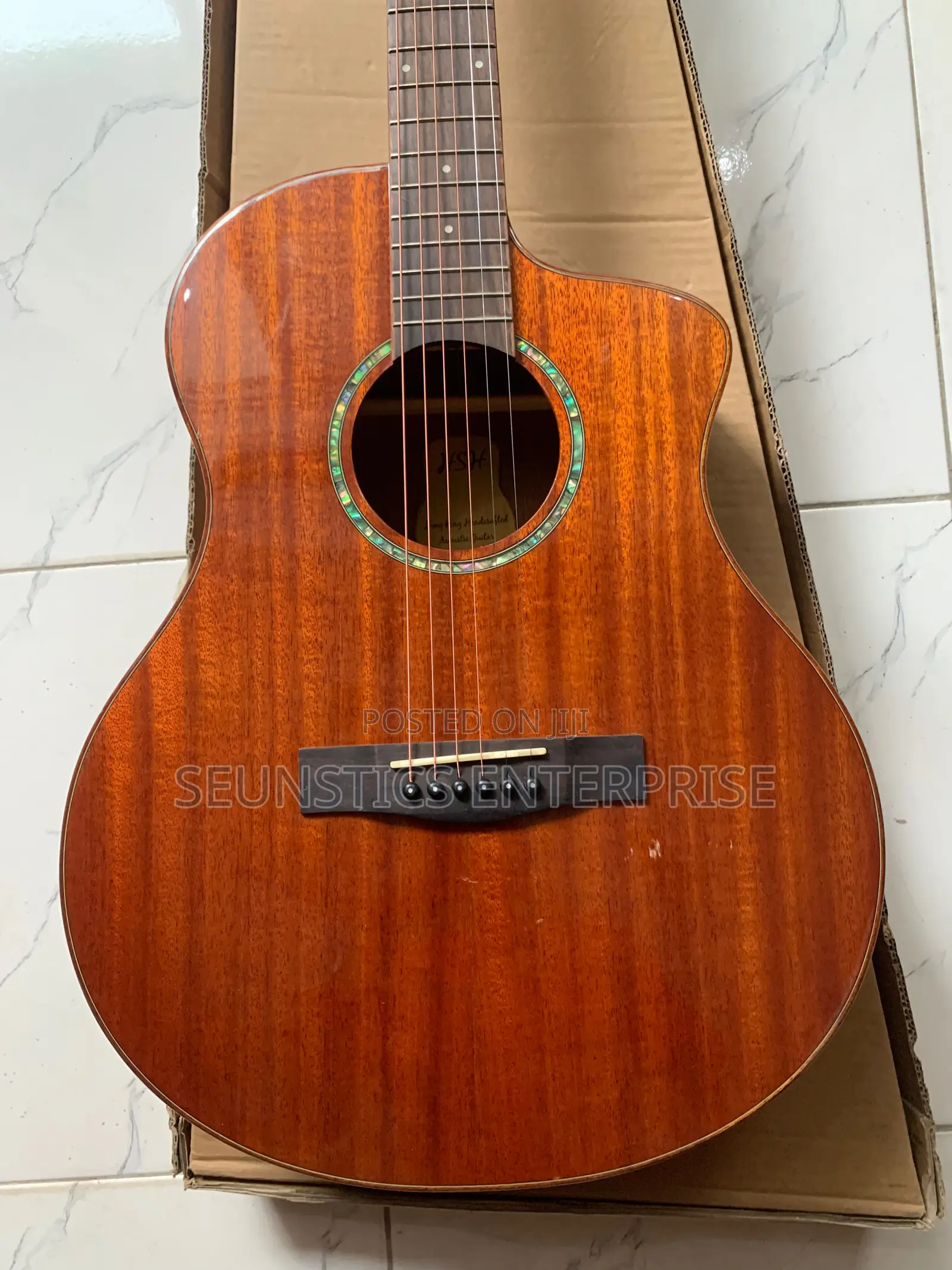 Quality HSH Pure Acoustic Curved Guitar