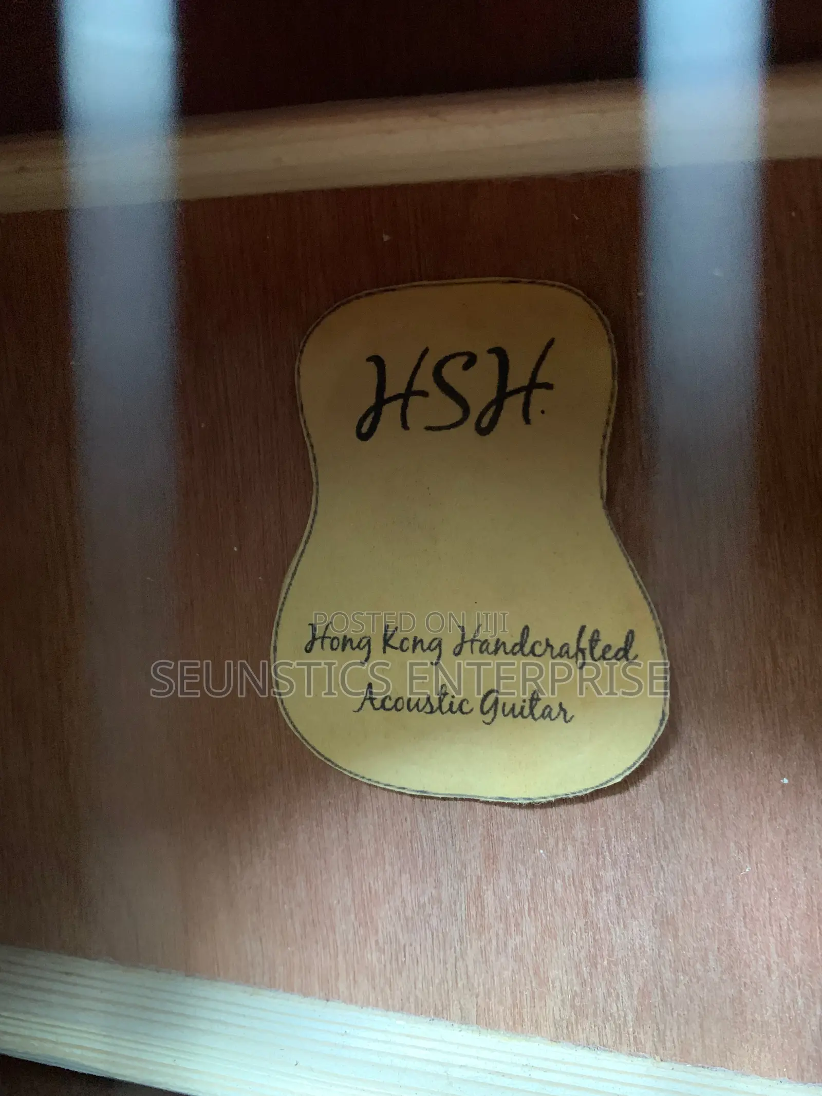 Quality HSH Pure Acoustic Curved Guitar