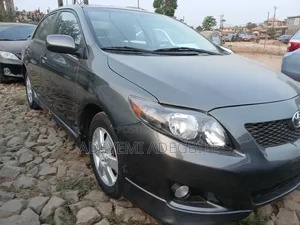 Toyota Corolla 2009 Gray