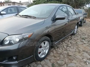 Toyota Corolla 2009 Gray