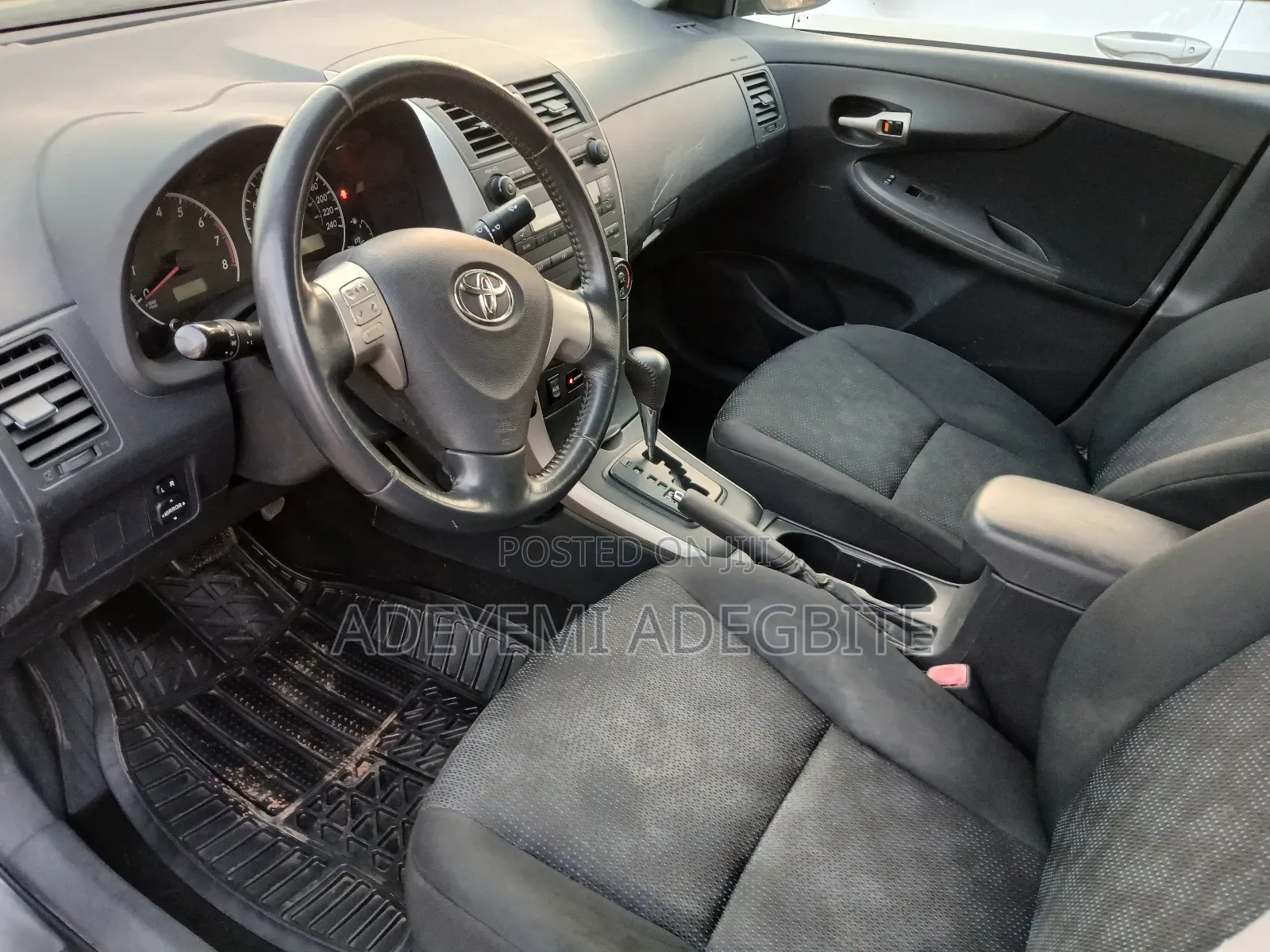 Toyota Corolla 2009 Gray