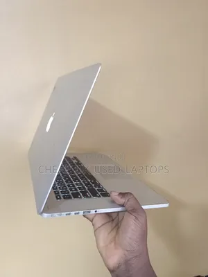 Laptop Apple MacBook Pro 2015 16GB Intel Core i7 SSD 256GB