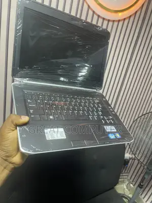 New Laptop Dell 4GB Intel Core i3 HDD 320GB