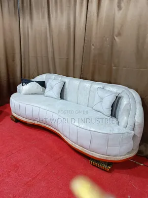 New Modern Luxury Sofa Chair