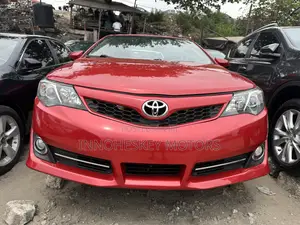 Toyota Camry SE V6 4dr Sedan (3.5L 6cyl 6A) 2012 Red