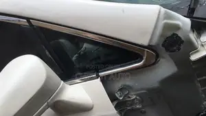 Front Vent Glass for Toyota Venza Available Now