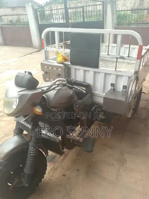 Photo - Motorcycle 2020 White