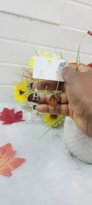 Rosegold Curve Earring