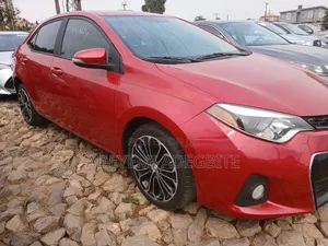 Toyota Corolla 2014 Red