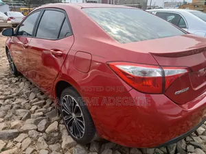 Toyota Corolla 2014 Red
