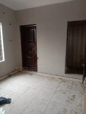 Photo - 1bdrm Apartment in Abiodun, Shomolu for rent