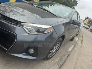 Toyota Corolla 2016 Gray