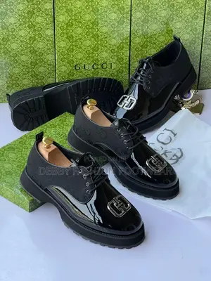 Confirm Designer Gucci Shoe