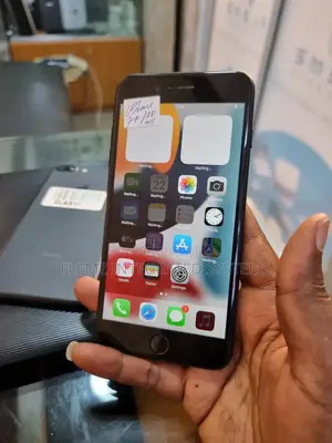 Apple iPhone 7 Plus 128 GB Black