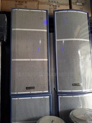 Photo - Pair of Speaker
