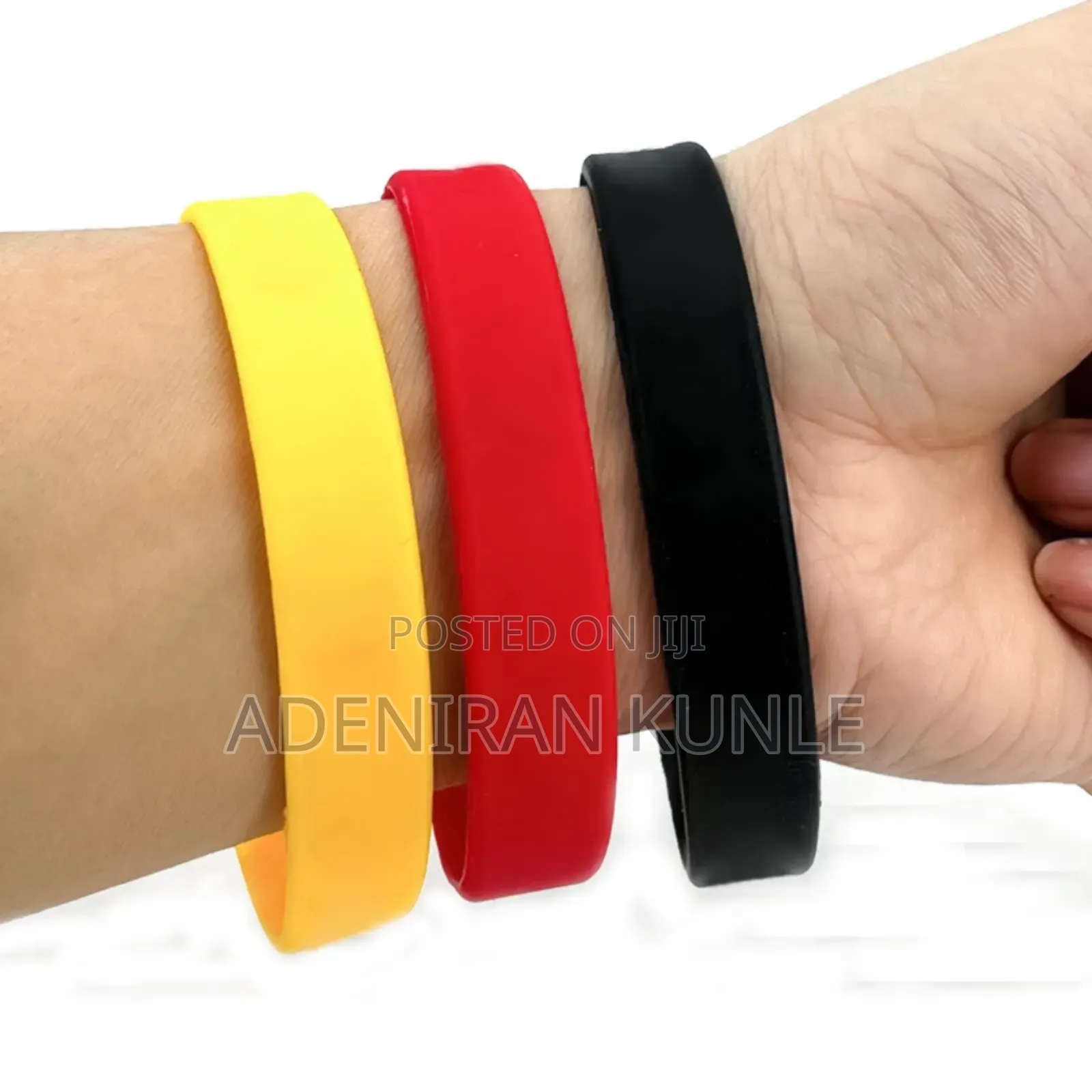 Medium Wristband