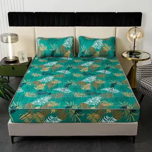 Fitted Bedspread With 4 Pillow Cases