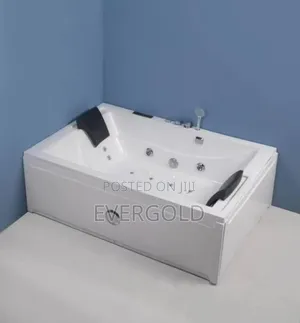 180 By 120 Double Jacuzzi Available With Complete Accessorie