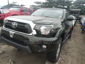 Toyota Tacoma 2014 Gray