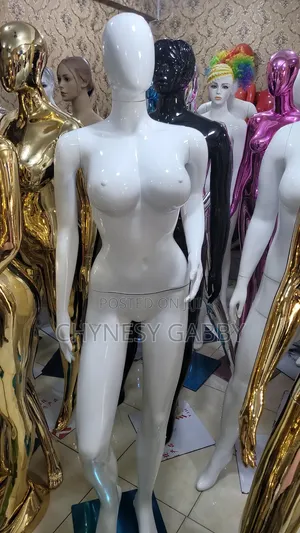 Big Breats White Female Mannequin