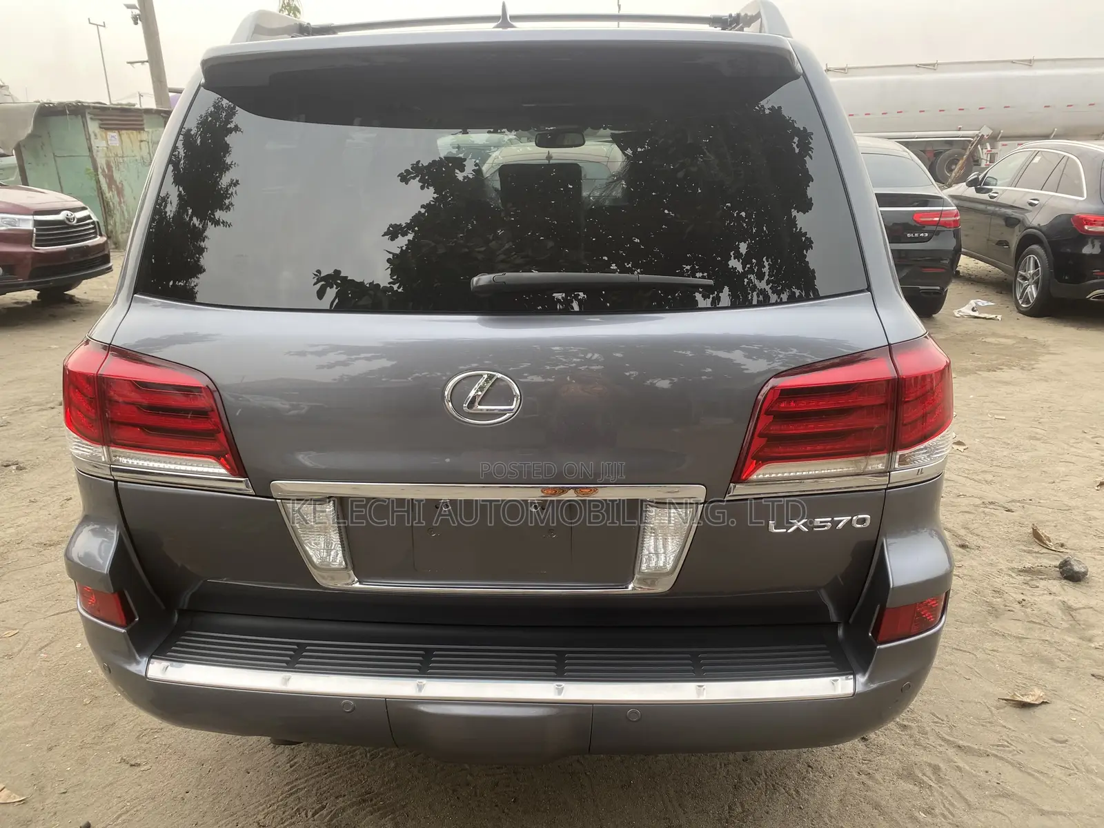Lexus LX 570 AWD 2015 Gray