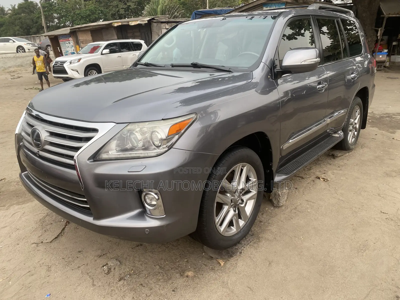 Lexus LX 570 AWD 2015 Gray