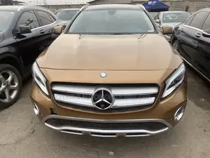 Mercedes-Benz GLA 250 2019 Gold