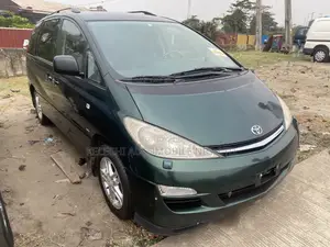 Toyota Previa Automatic 2002 Green