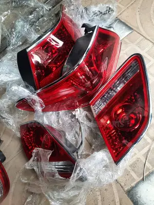 Back Light Complete Lexus Es 330 2005 Available as Seen