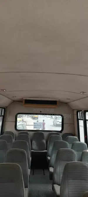 Bus 2002 White