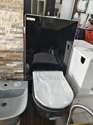 Glass Tank Surface Handing WC