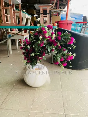 Fibre Egg Vase With Flower